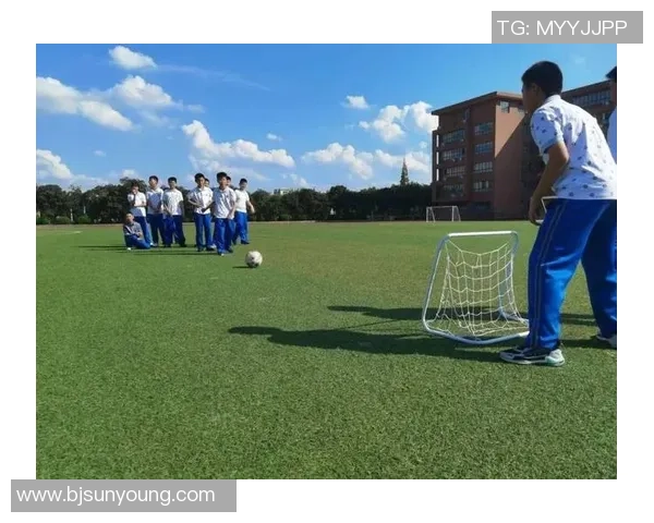 花都练足球助力青少年成长与健康发展打造足球梦想新天地